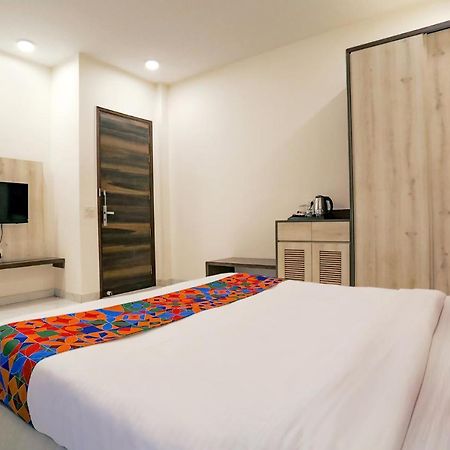 Fabhotel Ab Inn Huda City Center Gurgaon Zewnętrze zdjęcie
