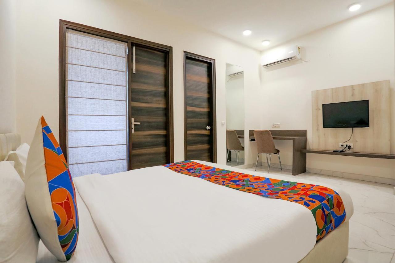 Fabhotel Ab Inn Huda City Center Gurgaon Zewnętrze zdjęcie