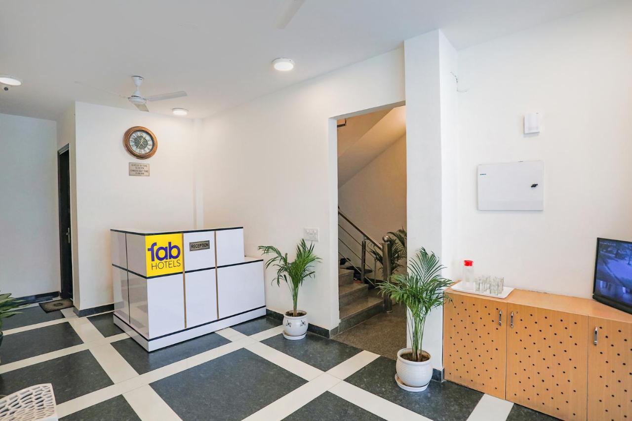 Fabhotel Ab Inn Huda City Center Gurgaon Zewnętrze zdjęcie